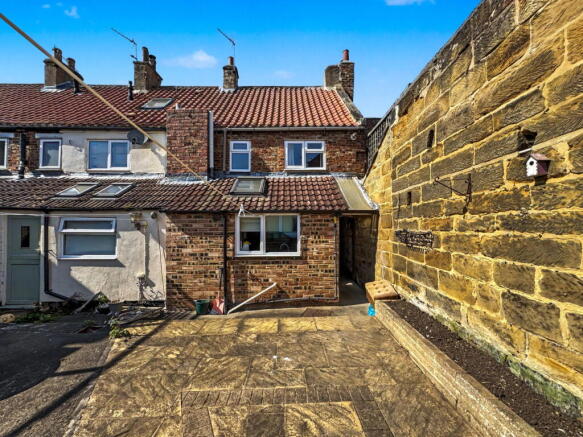 2 bed Terraced for sale Image 11
