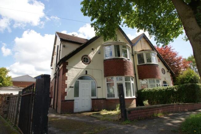 5 bed Semi-Detached to rent Image 12