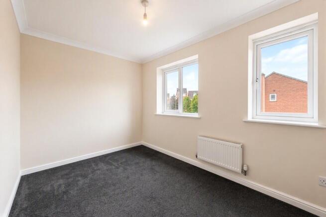 3 bed Terraced to rent Image 7