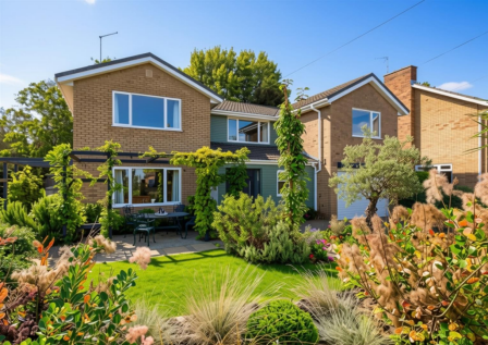 Chestnut Close, Uppingham, Oakham, Rutland