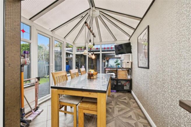 3 bed Semi-Detached for sale Image 8
