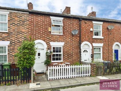 Davenfield Grove, Didsbury Village, Manchester, M20