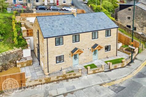 Stockport Road, Mossley, OL5
