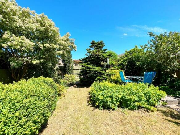 Garden 3.jpg