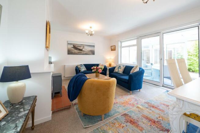 Sitting Room/Dining Room