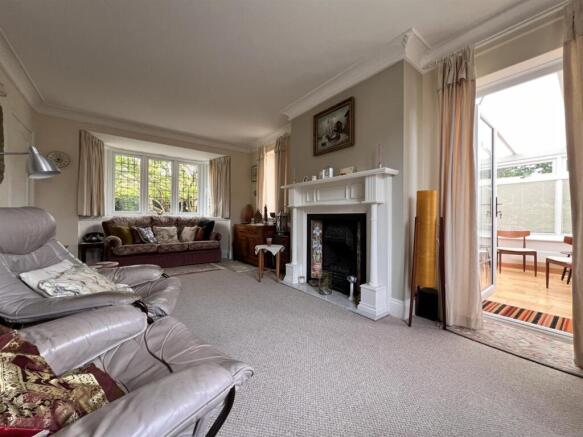 Lounge: