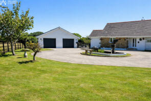 Penrhos Newydd, Llanfachraeth, Holyhead LL65 4UY