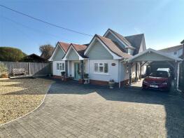 Solent Cottage, Gillingham Road, Lymington SO41 0PJ