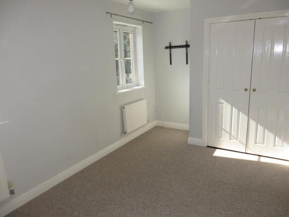 Bedroom 2 (3)