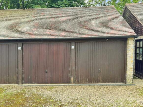 df29b28c-Garage.jpg