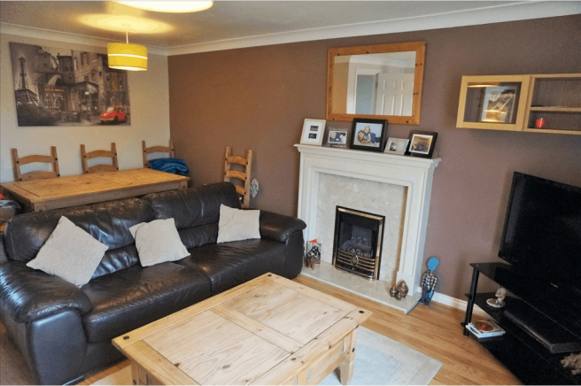 Lounge/Dining Room