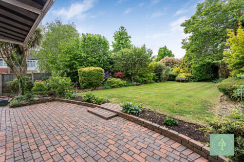 Ringwood Way, Winchmore Hill, London, N21