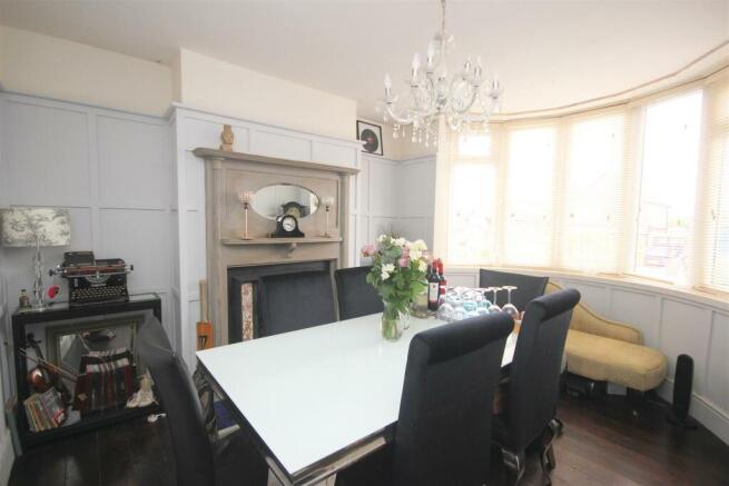 dining room.JPG