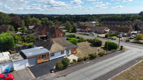 Crestwood Park, Brewood, Stafford, ST19 9JD