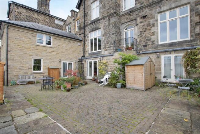 3 bed Duplex for sale Image 11
