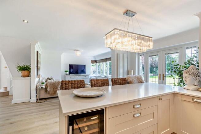 8569158-interior16-800.jpg