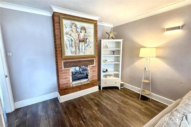 Dbl-Sided Fireplace
