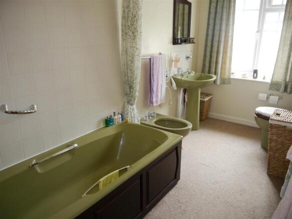 perran bathroom.JPG