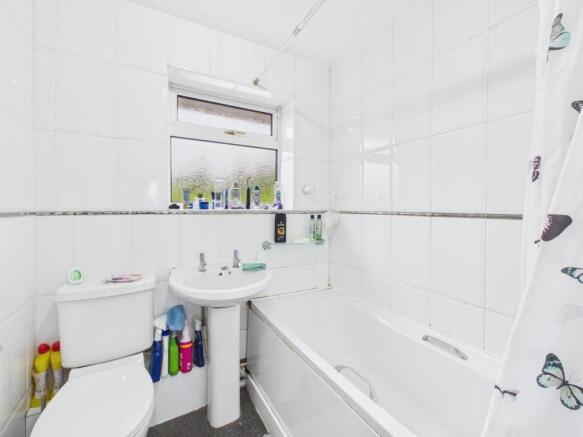3 bed Semi-Detached for sale Image 12