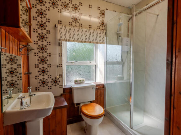 4 bed Character Property for sale Image 10