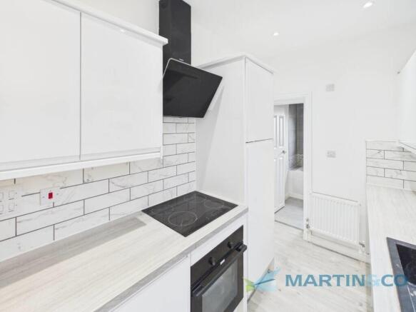 CAM02145G0-PR0092...