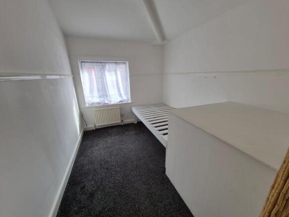 3 bed Flat to rent Image 3