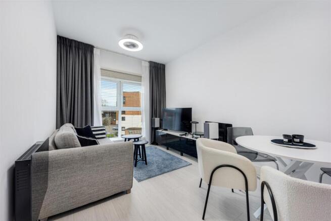 61 LOWBRIDGE COURT-7.jpg