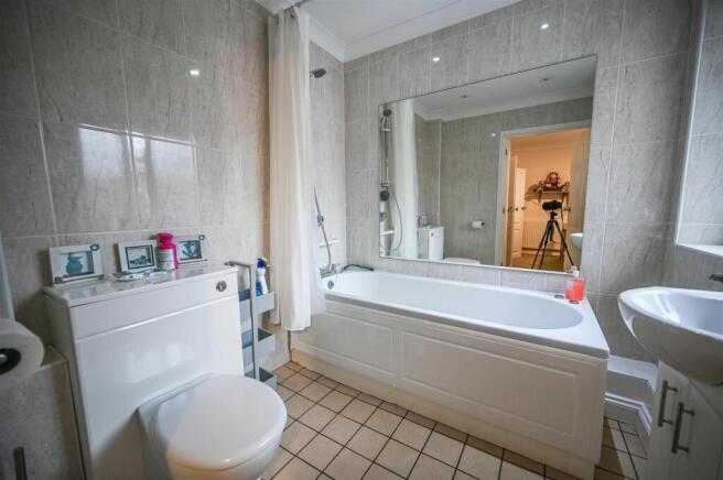 Annexe Bathroom