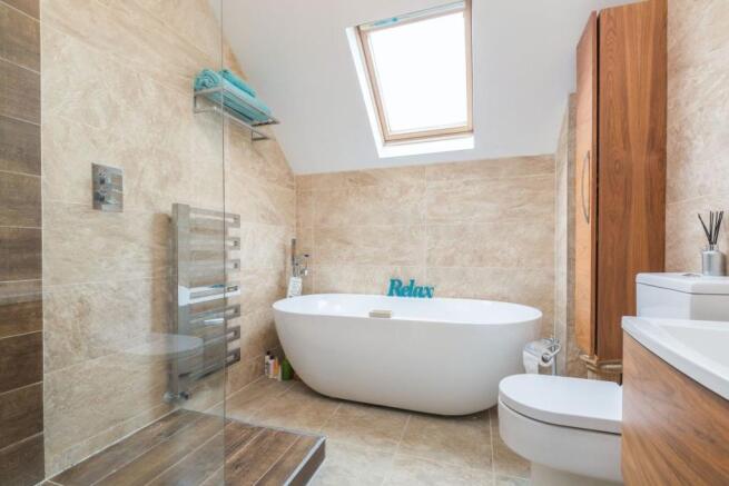 En-Suite Bathroom