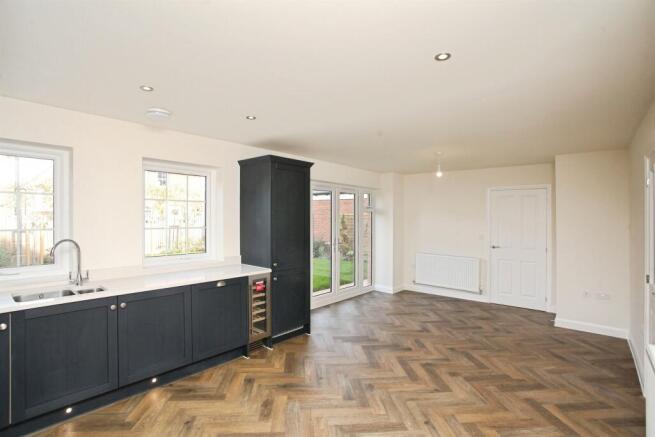 Indigo Close, Rugby photo 4