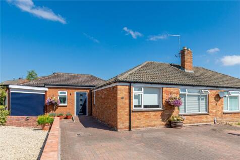 Caird Lawns, Devizes, Wiltshire, SN10