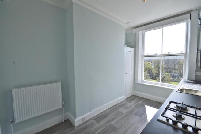 1 bed Flat to rent Image 4