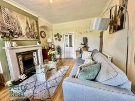 52, Holme Terrace, Nelson BB9 7BN