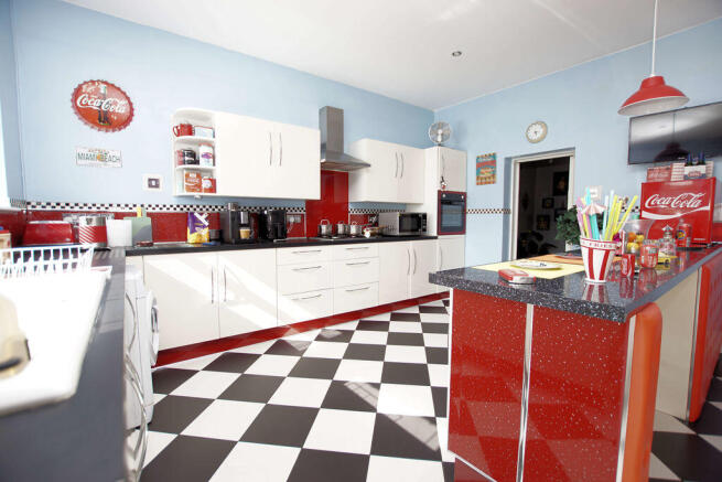 Kitchen/Dining Room