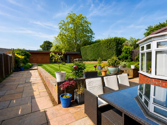Outside & Gardens