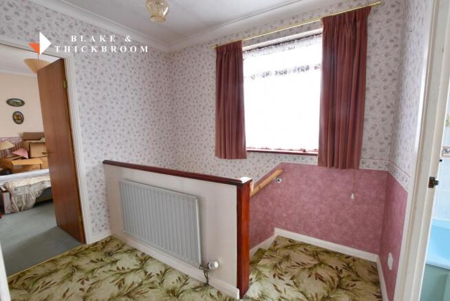 FIRST FLOOR LANDING