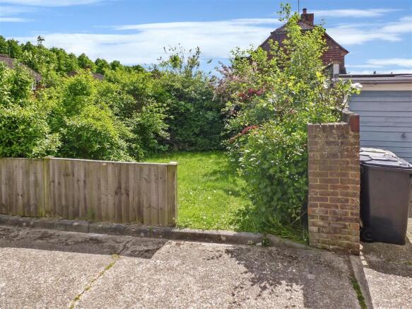 Side Garden 3