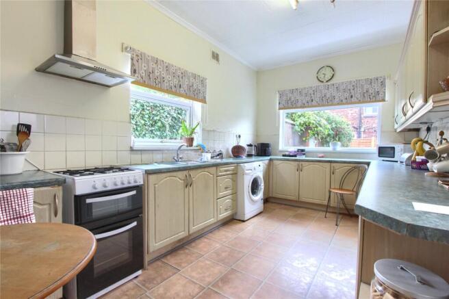 4 bed Semi-Detached for sale Image 7
