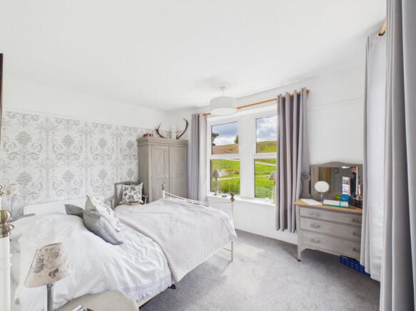 4 bed Terraced for sale Image 12