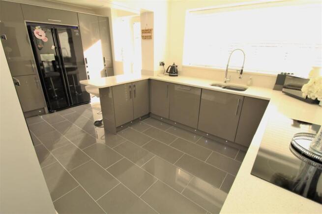 Extended Breakfast Kitchen