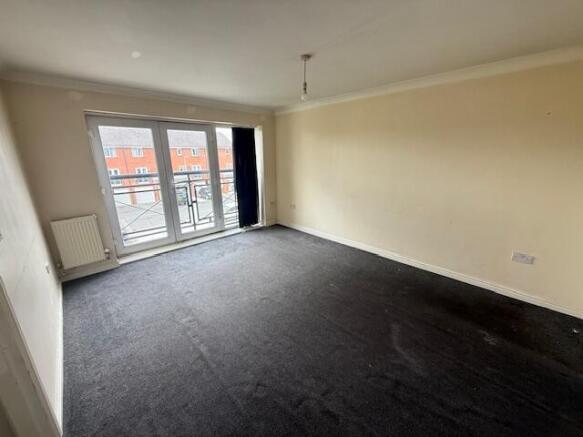2 bed Flat for sale Image 4
