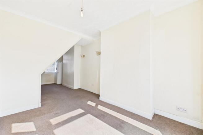 2 bed Terraced for sale Image 7