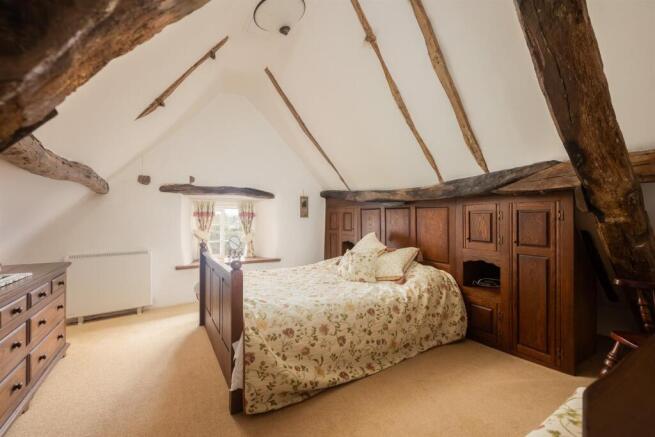 3 bed House for sale Image 12
