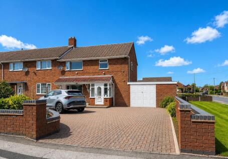 Mill Road, Brownhills, Walsall WS8 6BE