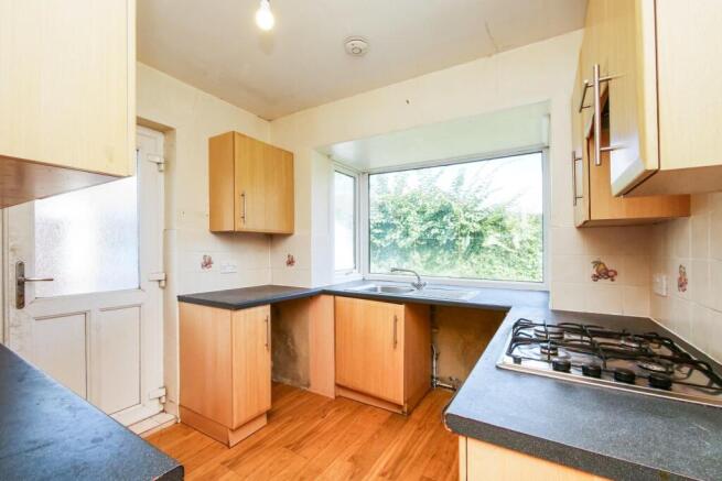2 bed Semi-Detached Bungalow for sale Image 6