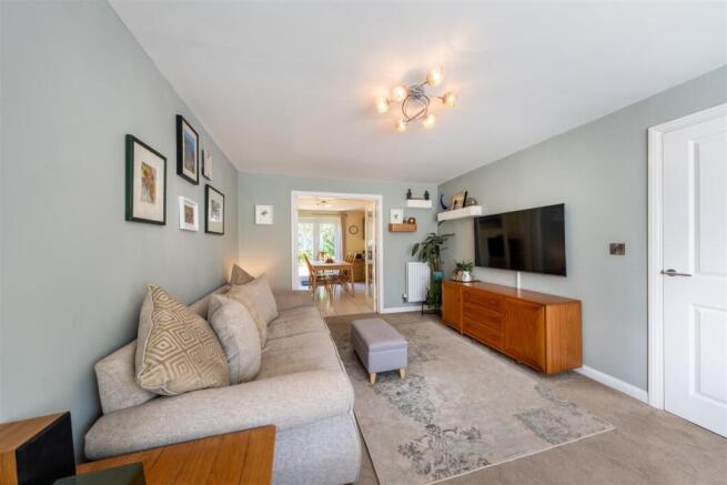 32 Lynchet Road-013.jpg