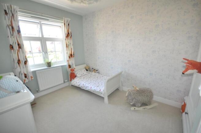 BEDROOM 2