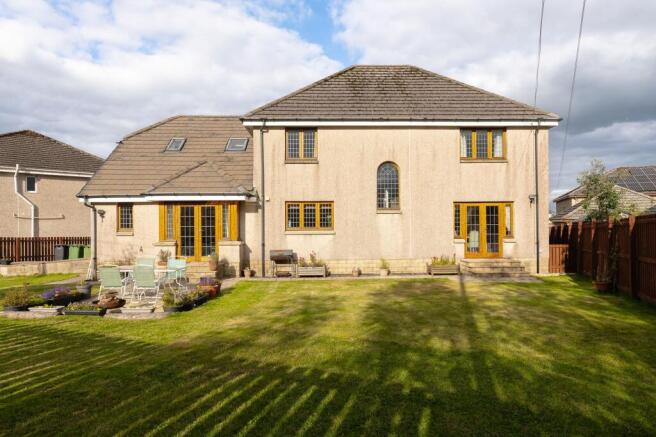 Rear View/Garden