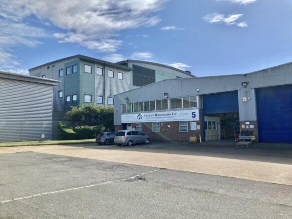 5 Market Trading Estate  Photo 2.jpg