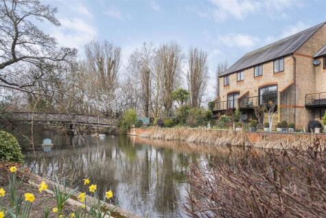 Heron Island, Caversham, Reading, Berkshire